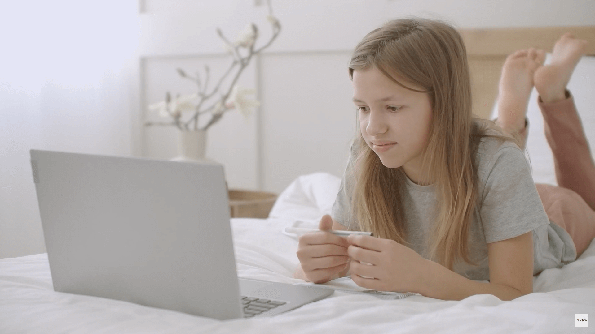 girl surfing the web